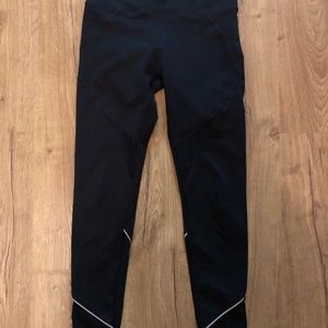 High waisted leggings with mesh panels